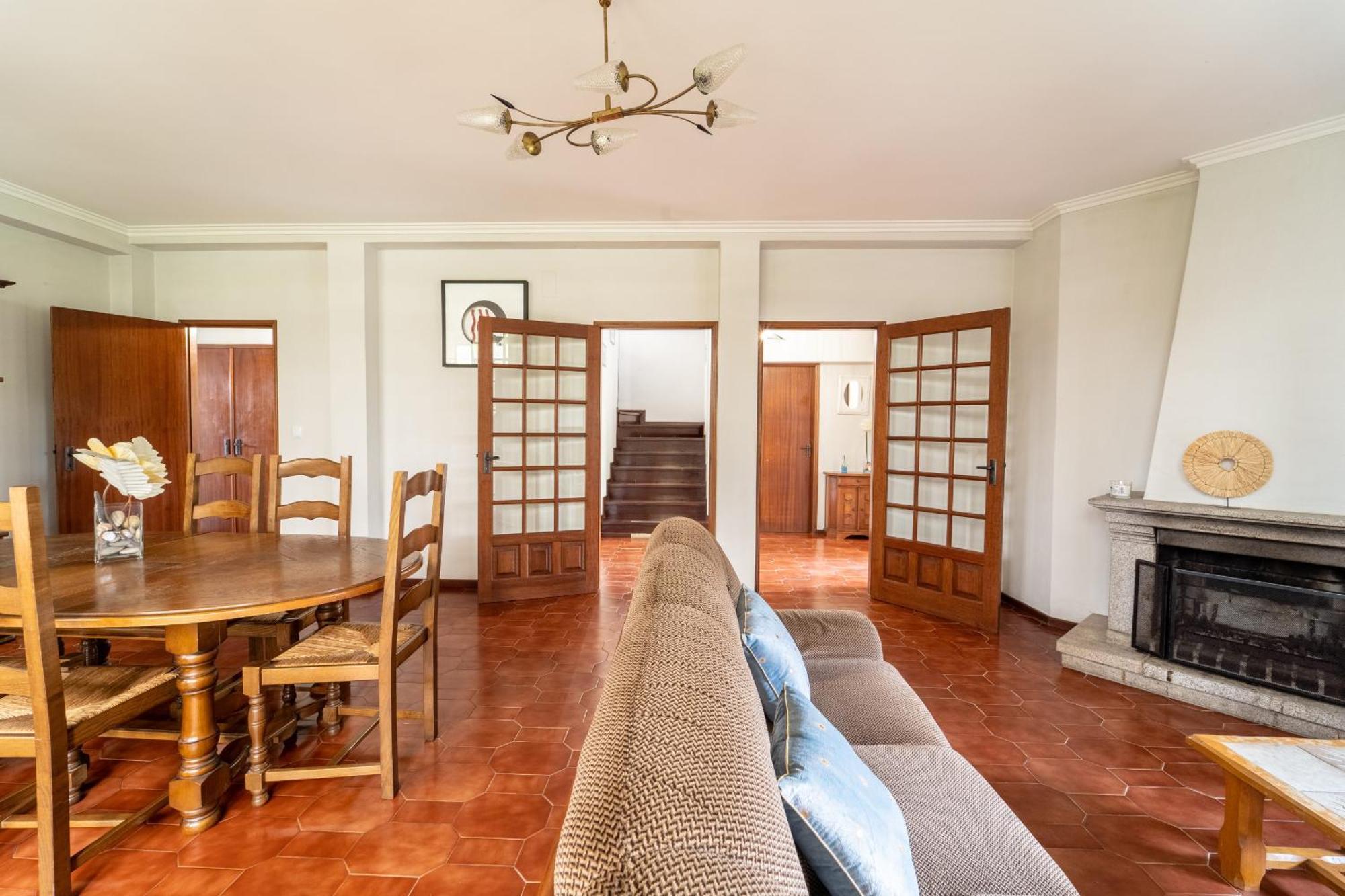 Amorosa Villa, 500M From The Beach By House And People 외부 사진