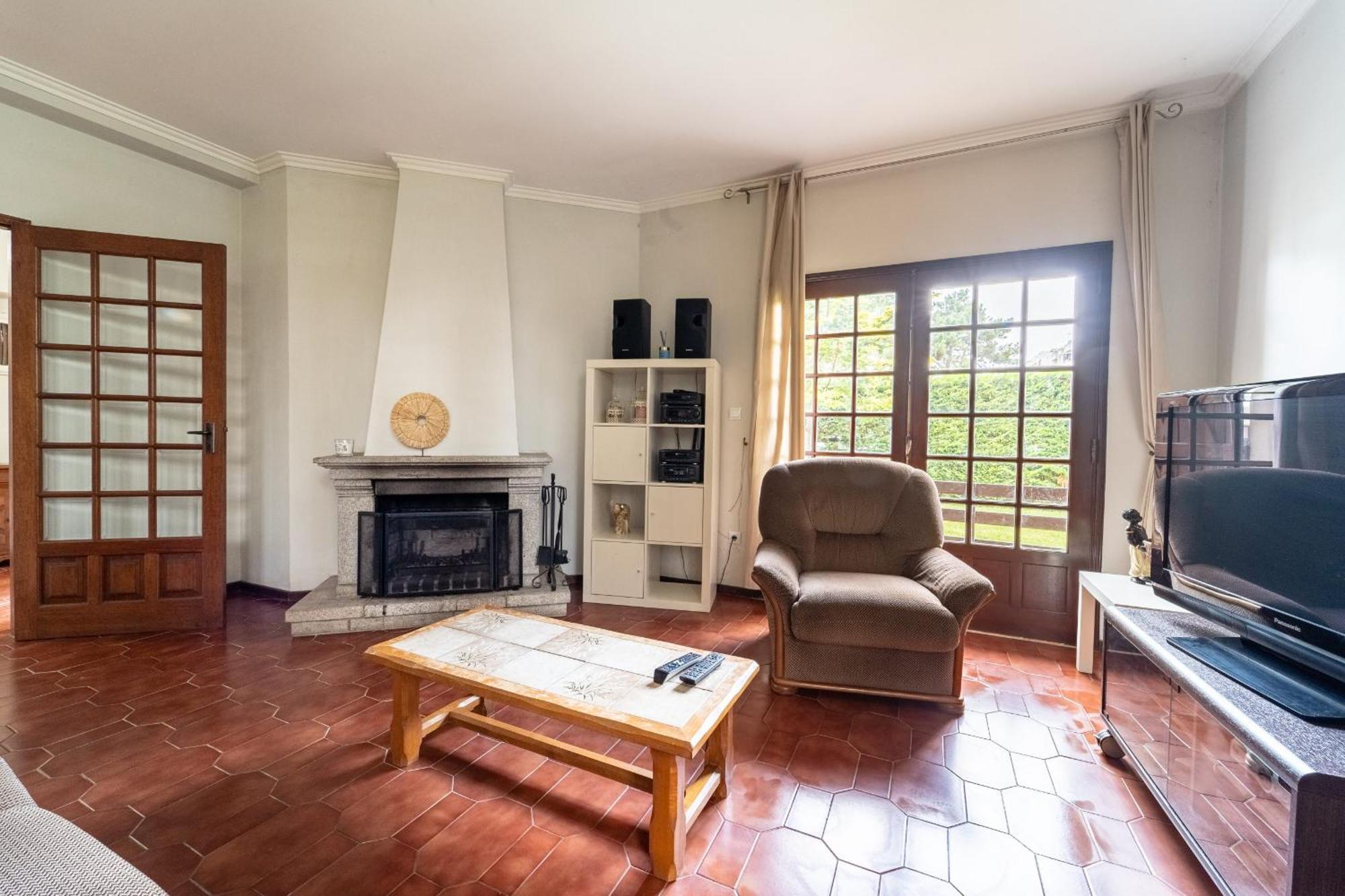 Amorosa Villa, 500M From The Beach By House And People 외부 사진
