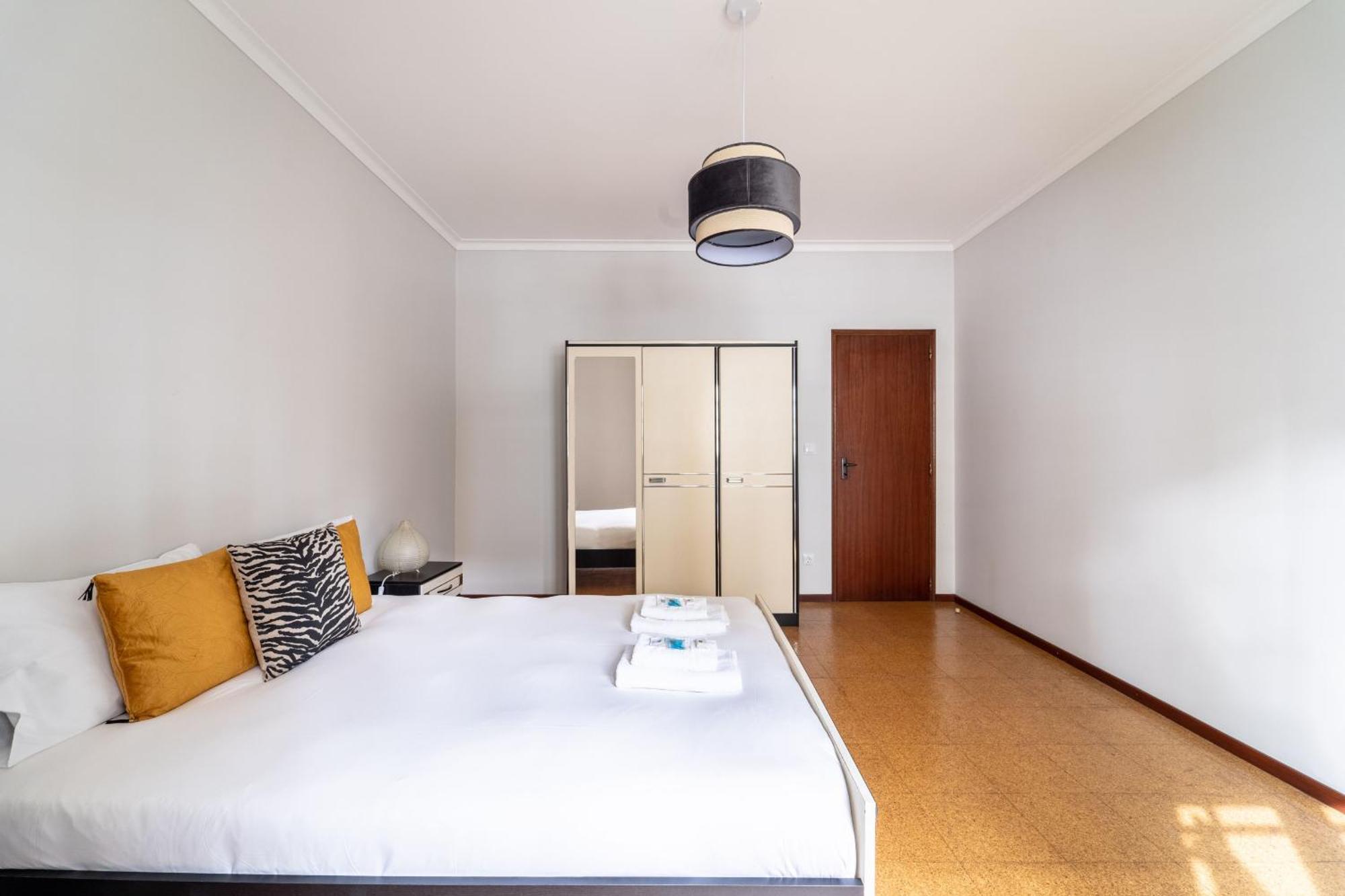 Amorosa Villa, 500M From The Beach By House And People 외부 사진