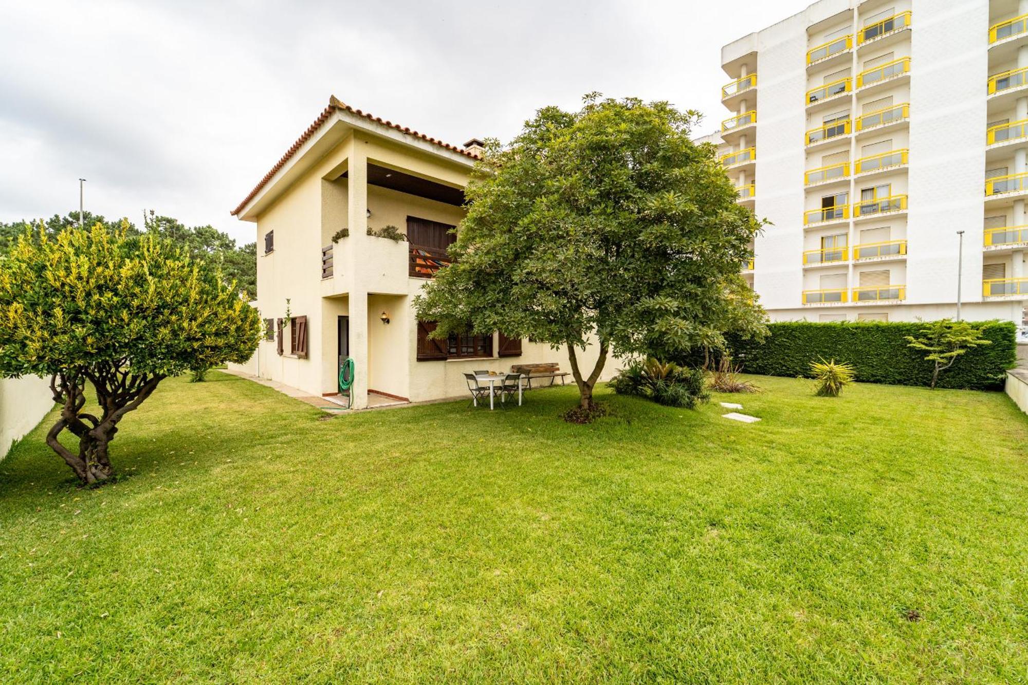 Amorosa Villa, 500M From The Beach By House And People 외부 사진